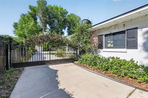 Exterior - 414 W 12th Ave, Mount Dora, FL 32757 photo 4 of 18
