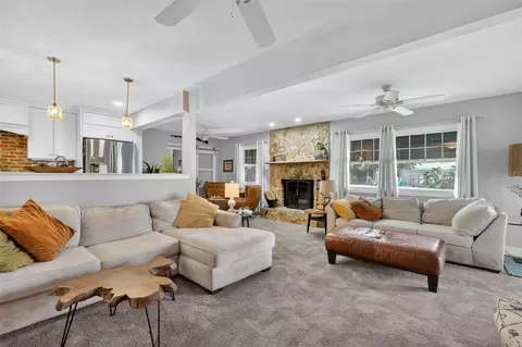 Living - 414 W 12th Ave, Mount Dora, FL 32757 photo 1 of 3