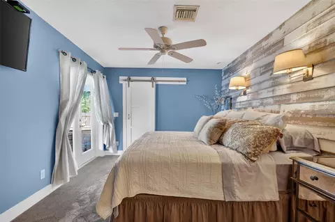 Bedroom - 414 W 12th Ave, Mount Dora, FL 32757 photo 1 of 4