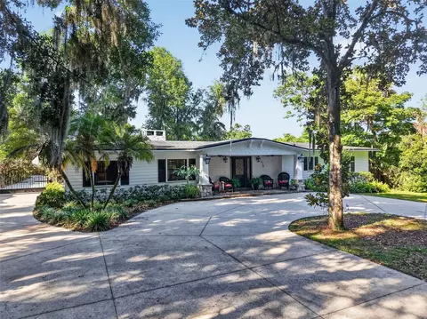 414 W 12th Ave, Mount Dora, FL 32757