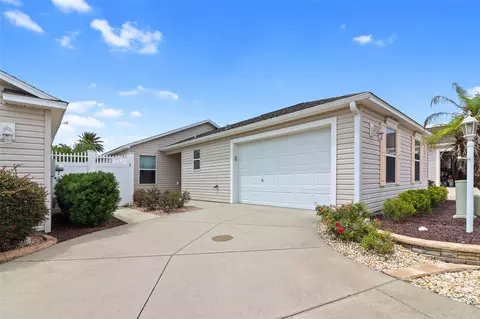 2264 Wayland St, The Villages, FL 32162