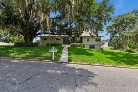 490 W Desoto St, Clermont, FL 34711