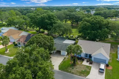 1133 Del Toro Dr, Lady Lake, FL 32159