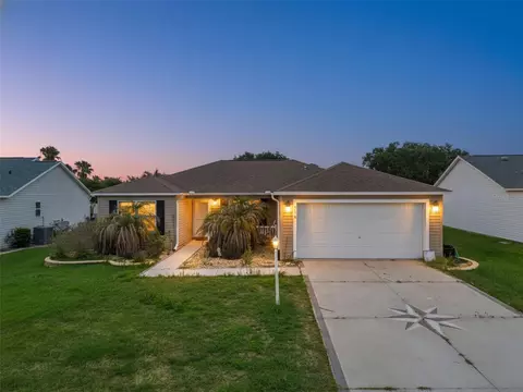 1575 Hollyberry Pl, The Villages, FL 32162