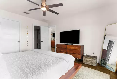 Bedroom - 4464 Jacona Dr, Hernando Beach, FL 34607 photo 5 of 11