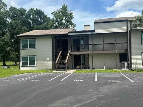 17202 Sandalwood Dr #202, Wildwood, FL 34785