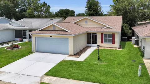 701 Glen Oaks Dr, Leesburg, FL 34748