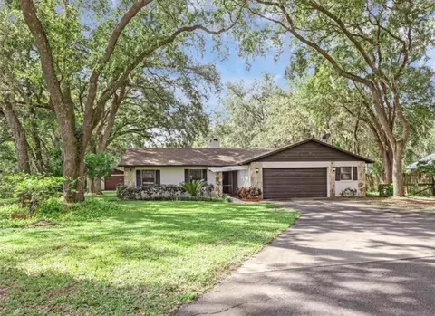 4308 Allen Rd, Fruitland Park, FL 34731