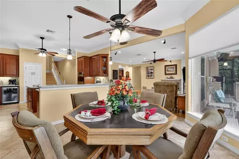 Dining - 1920 Edgewater Dr, Mount Dora, FL 32757 photo 4 of 4