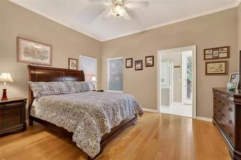 Bedroom - 1920 Edgewater Dr, Mount Dora, FL 32757 photo 1 of 3