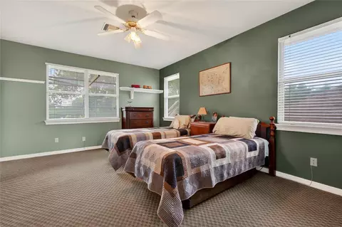 Bedroom - 1920 Edgewater Dr, Mount Dora, FL 32757 photo 2 of 3