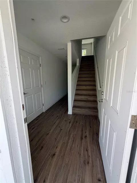 Entry Way - 2575 6th Avenue Dr E, Bradenton, FL 34208 photo 1 of 2