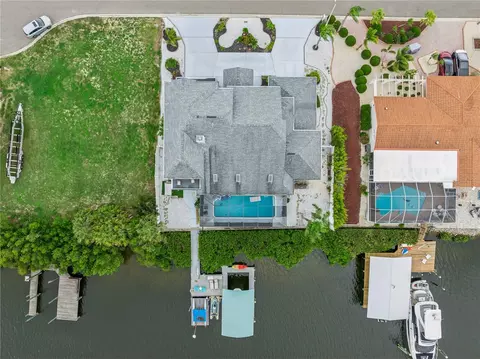 View/Area - 807 Chipaway Dr, Apollo Beach, FL 33572 photo 7 of 16