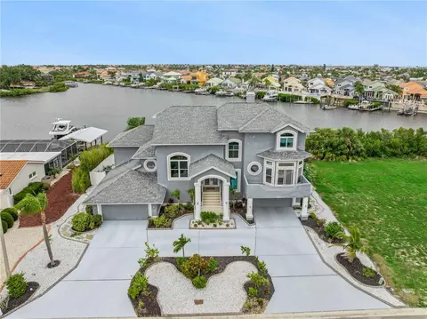 View/Area - 807 Chipaway Dr, Apollo Beach, FL 33572 photo 6 of 16