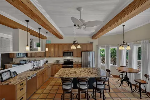 Kitchen - 6118 Dora Dr, Mount Dora, FL 32757 photo 3 of 7