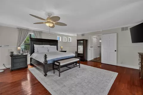 Bedroom - 6118 Dora Dr, Mount Dora, FL 32757 photo 2 of 6
