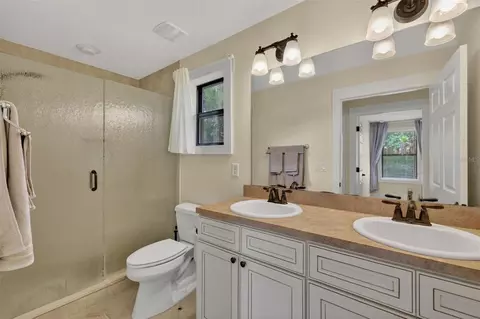 Bath - 6118 Dora Dr, Mount Dora, FL 32757 photo 5 of 5