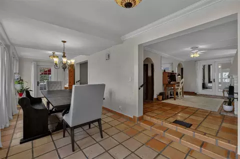 Dining - 6118 Dora Dr, Mount Dora, FL 32757 photo 2 of 3