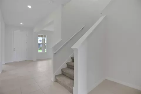 Entry Way - 7422 Sea Manatee St, Parrish, FL 34219 photo 2 of 7