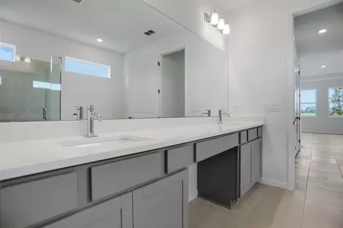 Bath - 7422 Sea Manatee St, Parrish, FL 34219 photo 4 of 8