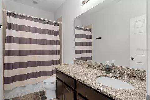 Bath - 3946 Wind Dancer Cir, Saint Cloud, FL 34772 photo 2 of 3