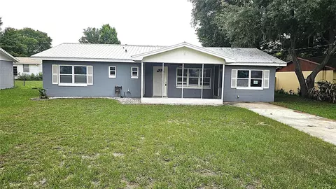 314 Woodland Dr, Eustis, FL 32726