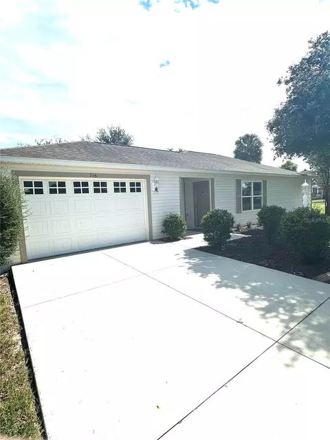 716 Truman Ave, Lady Lake, FL 32159