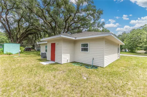Exterior - 306 E Georgia Ave, Bushnell, FL 33513 photo 3 of 6