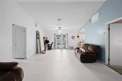 Living - 348 Cr 542e, Bushnell, FL 33513 photo 2 of 4