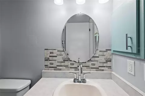 Bath - 348 Cr 542e, Bushnell, FL 33513 photo 1 of 4