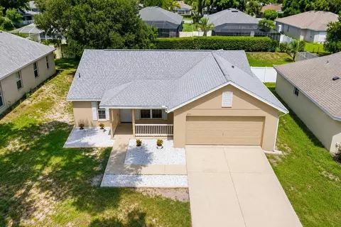 2717 Savannah Dr, Leesburg, FL 34748