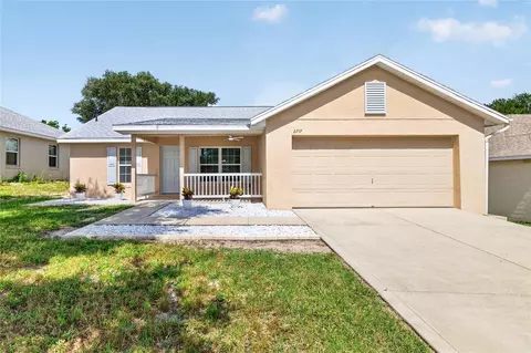 2717 Savannah Dr, Leesburg, FL 34748