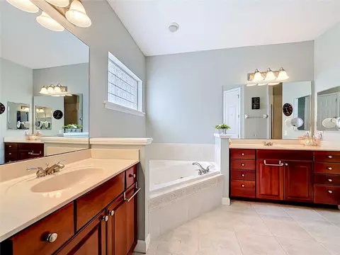 Bath - 19512 Spring Oak Dr, Eustis, FL 32736 photo 3 of 7