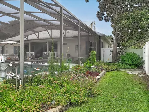 Exterior - 19512 Spring Oak Dr, Eustis, FL 32736 photo 16 of 18