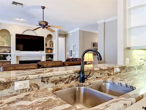 Kitchen - 19512 Spring Oak Dr, Eustis, FL 32736 photo 4 of 9