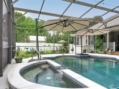 Exterior - 19512 Spring Oak Dr, Eustis, FL 32736 photo 12 of 18