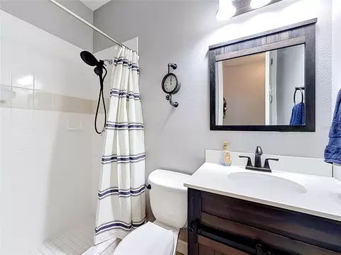 Bath - 19512 Spring Oak Dr, Eustis, FL 32736 photo 7 of 7