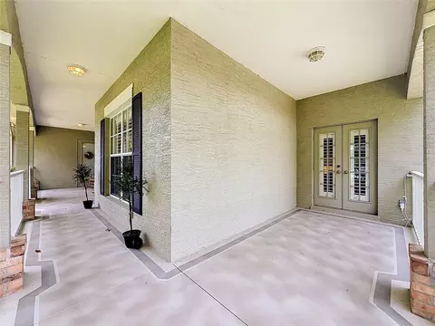 Exterior - 19512 Spring Oak Dr, Eustis, FL 32736 photo 4 of 18