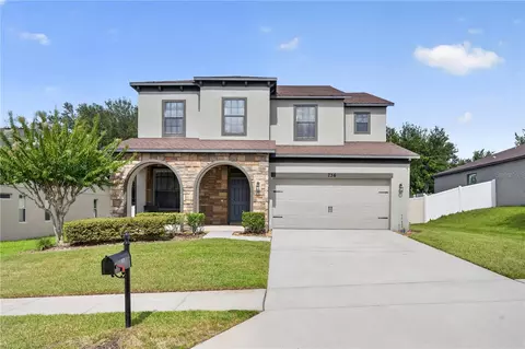 736 Woods Landing Dr, Minneola, FL 34715