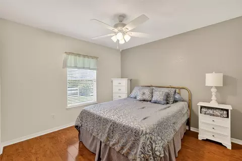 Bedroom - 11075 SE 174th Loop, Summerfield, FL 34491 photo 3 of 3