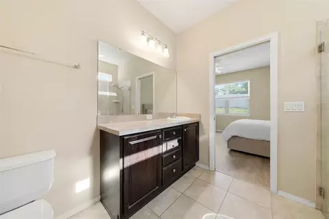 Bath - 20945 Oldenburg Loop, Mount Dora, FL 32757 photo 2 of 3
