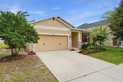 Exterior - 20945 Oldenburg Loop, Mount Dora, FL 32757 photo 3 of 8