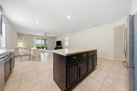 Kitchen - 20945 Oldenburg Loop, Mount Dora, FL 32757 photo 2 of 5