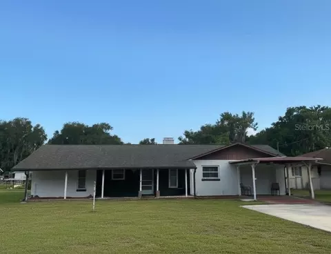 919 Cr 482d, Lake Panasoffkee, FL 33538