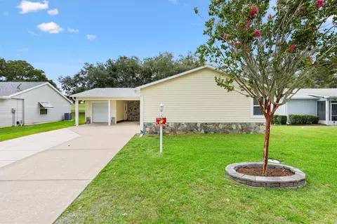 723 Heathrow Ave, Lady Lake, FL 32159