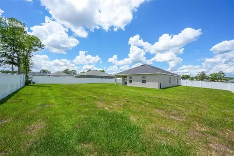 Exterior - 569 Silver Course Radl, Ocala, FL 34472 photo 4 of 10