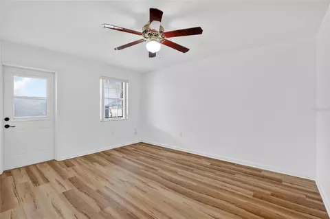 Bedroom - 200 E 10th Ave #8, Mount Dora, FL 32757 photo 2 of 2