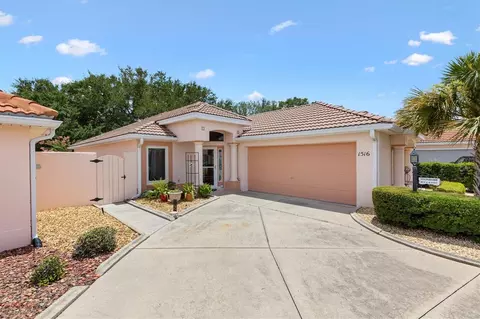 1516 Martinez Dr, The Villages, FL 32159
