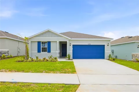 6205 Sanders Grove Cir, Okahumpka, FL 34762