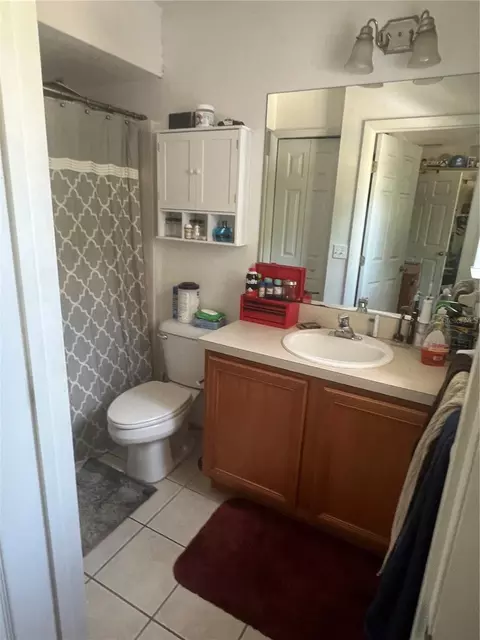 Bath - 1120 S Mary St, Eustis, FL 32726 photo 1 of 4